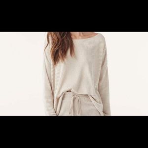 Splendid Sweater! Sold out everywhere- waffle